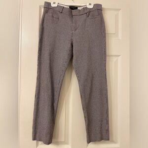 Mid-rise skinny Sloan pant. Petite. Very Comfy